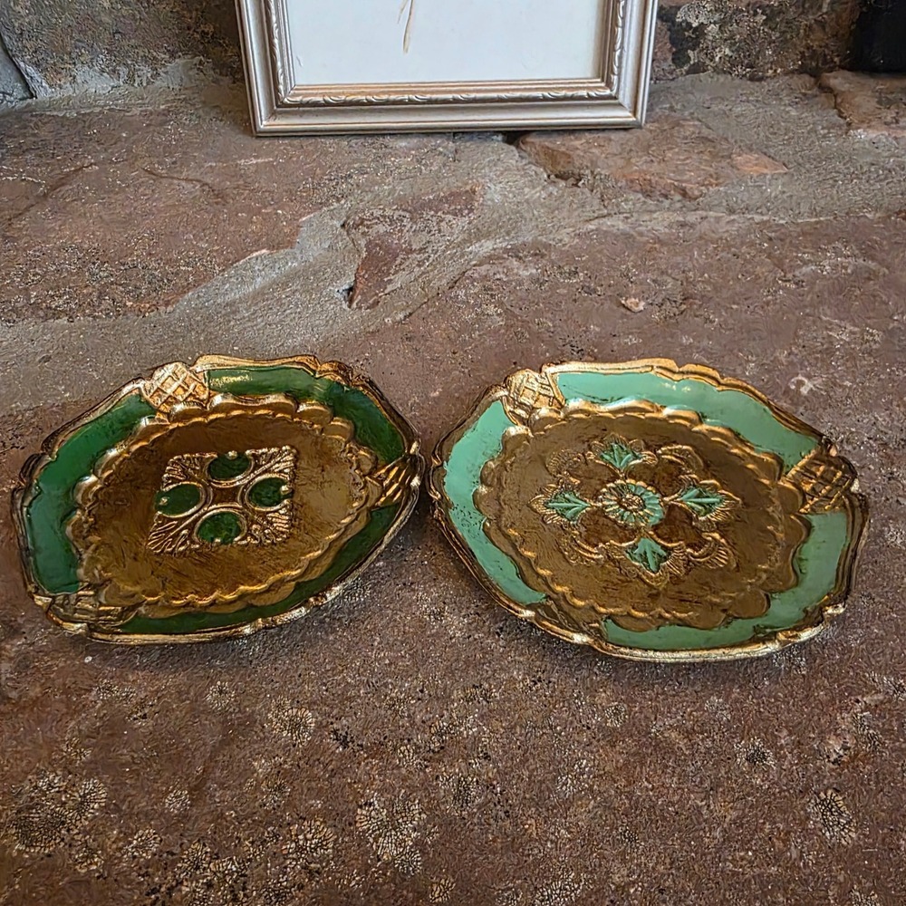 Vintage Italian Florentine Wood Trays Set of 2 small Gold Green Gilt Trinket